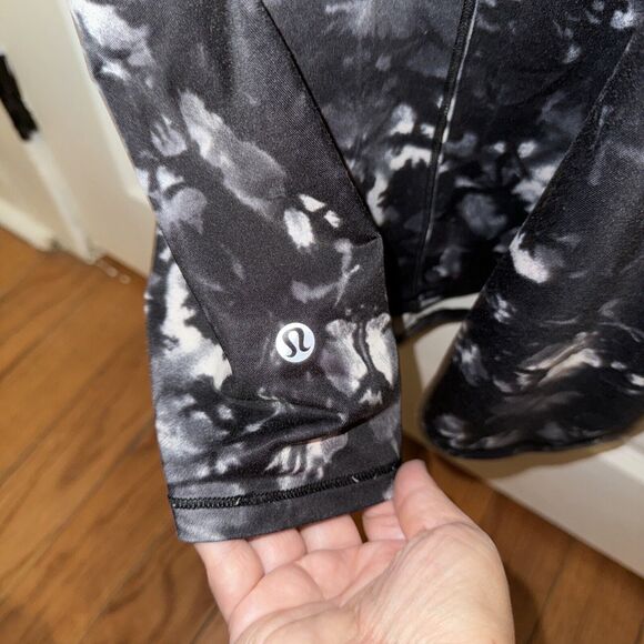 Lululemon Rise and Flow Tank Dusk Dye White Black / Black Sz 6 - Picture 5 of 7